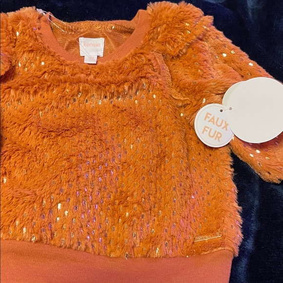 Kensie Orange Sweater with Gold Details - Picture 4 of 5